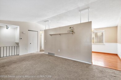 2731 Aurora Dr, Lansing, MI 48910 - photo 7