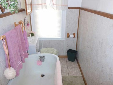 Full Bath.