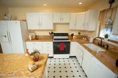 172 Mulberry Dr, Milford, PA 18337 - photo 7