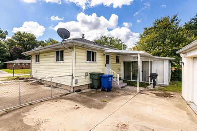 1420 Evaline Dr, Columbus, OH 43224 - photo 2