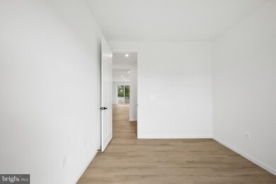 129 Seventh St, Middletown, VA 22645 - photo 4