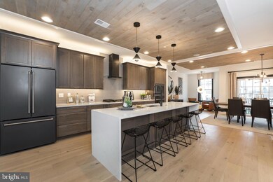 323 Horseshoe Trail, Newtown Square, PA 19073 - photo 3