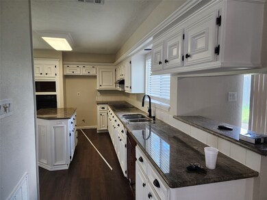 8004 Oakwood Forest Dr, Houston, TX 77040 - photo 7