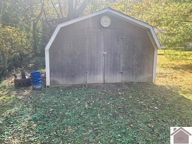 704 E 14th St, Benton, KY 42025 - photo 5