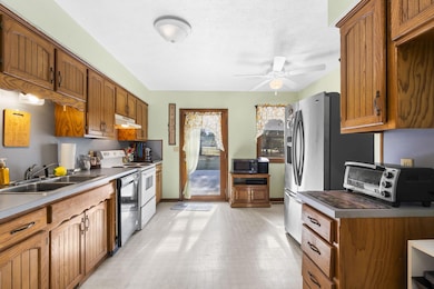 1006 Baretta Ct, Aurora, MO 65605 - photo 7