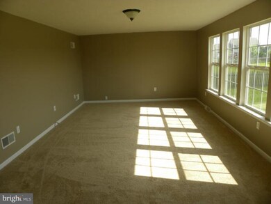 1332 Nighthawk Ln, Chambersburg, PA 17202 - photo 3