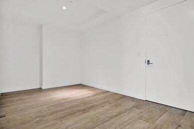 55 SW 9th St unit 3504, Miami, FL 33130 - photo 4