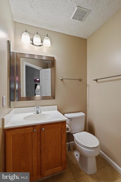 685 Winding Stream Way unit 301, Odenton, MD 21113 - photo 6