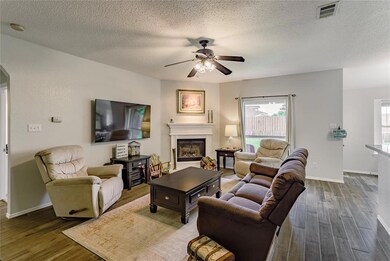 930 W Ash St, Celina, TX 75009 - photo 4