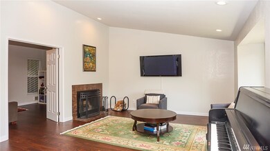 200 Mt Park Blvd SW unit A-302, Issaquah, WA 98027 - photo 5