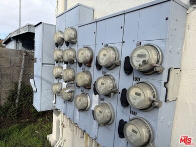 1628 W 45th St, Los Angeles, CA 90062 - photo 6