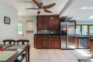 3550 Colchester_MLS_07