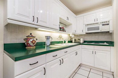 193 Lake Frances Dr unit 1930, West Palm Beach, FL 33411 - photo 7