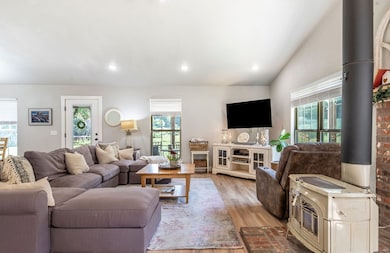 14605 Mineral Springs Rd, West Fork, AR 72774 - photo 7