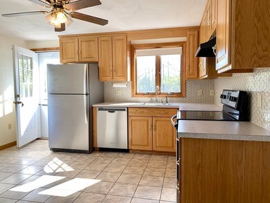 89 Collins St unit B, Danvers, MA 01923 - photo 7