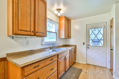 261 Netherfield - 2