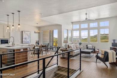 11661 N Shoreline Dr unit A, Hideout, UT 84036 - photo 4