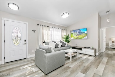 5608 Mandarin Ct, Davenport, FL 33896 - photo 2