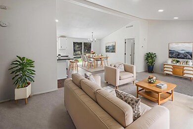 16093 Blackfeather Ln, La Pine, OR 97739 - photo 3