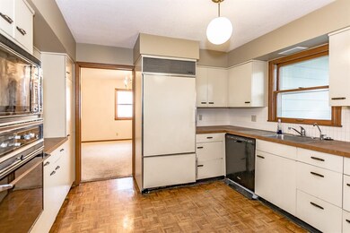 3705 1st Ave SW, Cedar Rapids, IA 52405 - photo 6