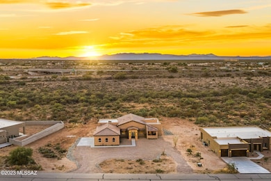 2-web-or-mls-14398 E Sands Ranch Rd - ML