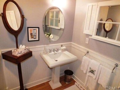 Powder room off of foyer