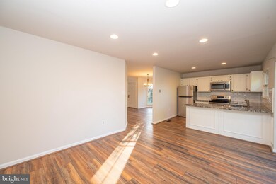 1667 Hugo Cir, Silver Spring, MD 20906 - photo 6