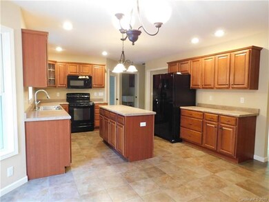 85 Doe Run Rd, Hendersonville, NC 28792 - photo 6