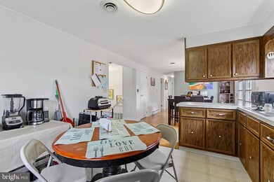 308 Reservoir Ave, Waynesboro, PA 17268 - photo 6