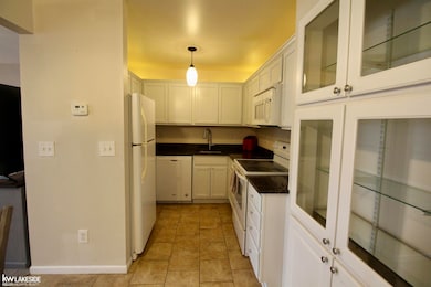 29408 Maurice Ct unit 50, Chesterfield, MI 48047 - photo 7