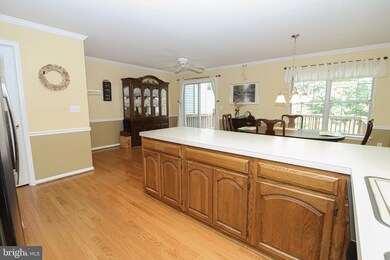 314 Felsted Ct, Sterling, VA 20165 - photo 7