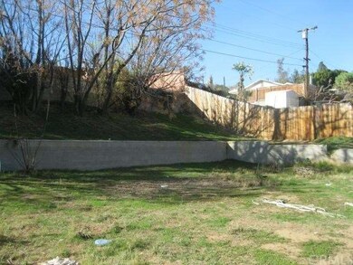 Wow!  Imagine what you could do with this backyard