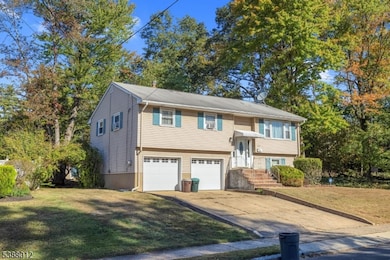 668 Warfield Rd, North Plainfield, NJ 07063 - photo 4