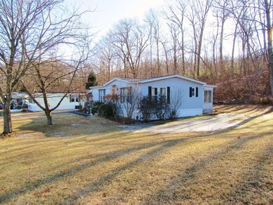 95 Clayton Dr, West Springfield, MA 01089 - photo 2