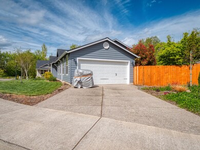1561 Inverness Dr, Medford, OR 97504 - photo 4