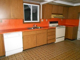 121 W 4th St, Sheridan, WY 82801 - photo 2