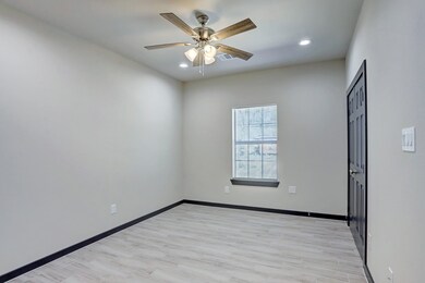 4802 Cruse Rd unit 2, Houston, TX 77016 - photo 6