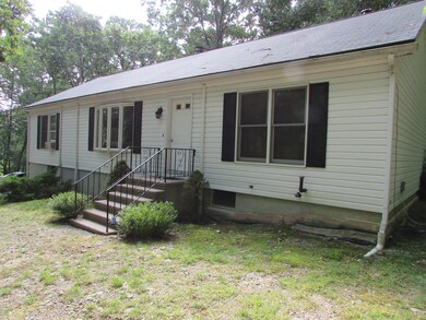 108 Palmetto Ln, Milford, PA 18337 - photo 4