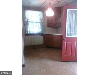 210 Pine St, Tamaqua, PA 18252 - photo 7