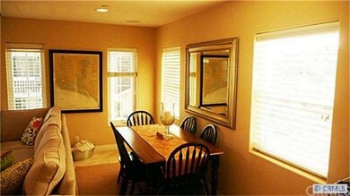 Dining - perfect for entertaining friends & family