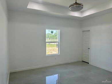 157 E Irvine Ave, Alamo, TX 78516 - photo 4