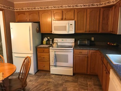 6420 White Birch St, East Stroudsburg, PA 18301 - photo 7
