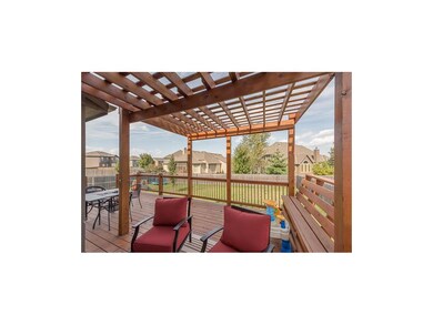 Wonderful deck area with pergola