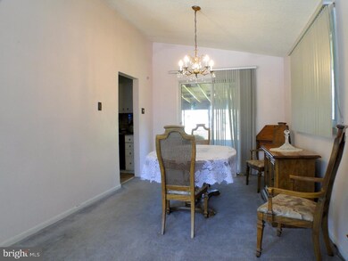 624 Warren Blvd, Broomall, PA 19008 - photo 4