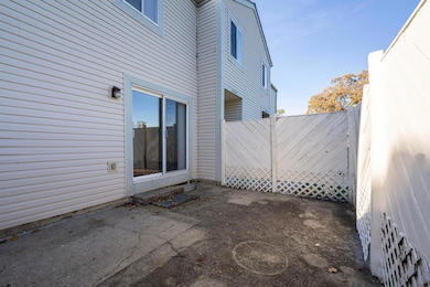 5268 Captains Ct, Columbus, OH 43220 - photo 4