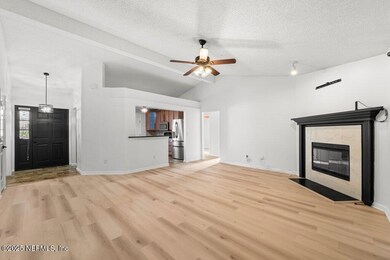 11434 Wandering Pines Ln, Jacksonville, FL 32258 - photo 4