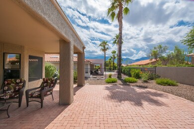 922 E Crown Ridge Dr, Oro Valley, AZ 85755 - photo 2