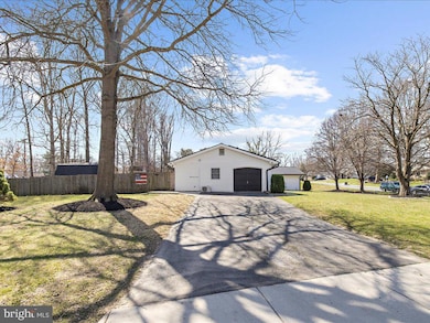 3915 York Ln, Bowie, MD 20715 - photo 4