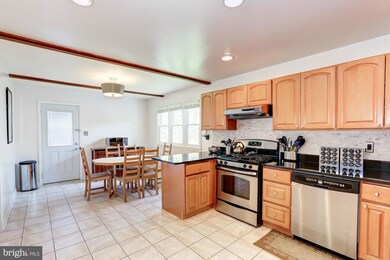 12028 Coldstream Dr, Potomac, MD 20854 - photo 7