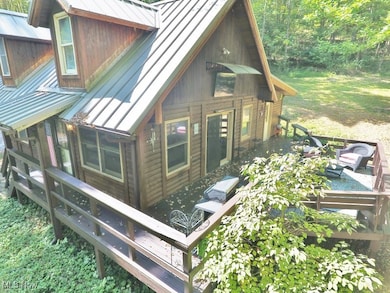 Incredible wrap around deck with a TV for your enjoyment to use on the deck.